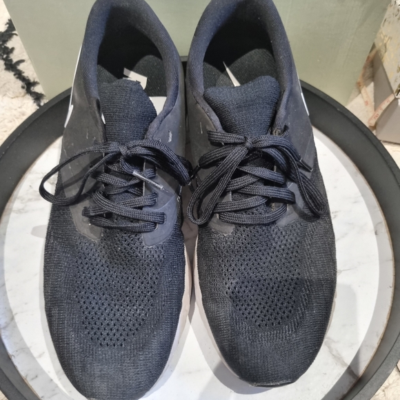 Nike Oddysey react men's running shoes size 9 - Picture 2 of 7